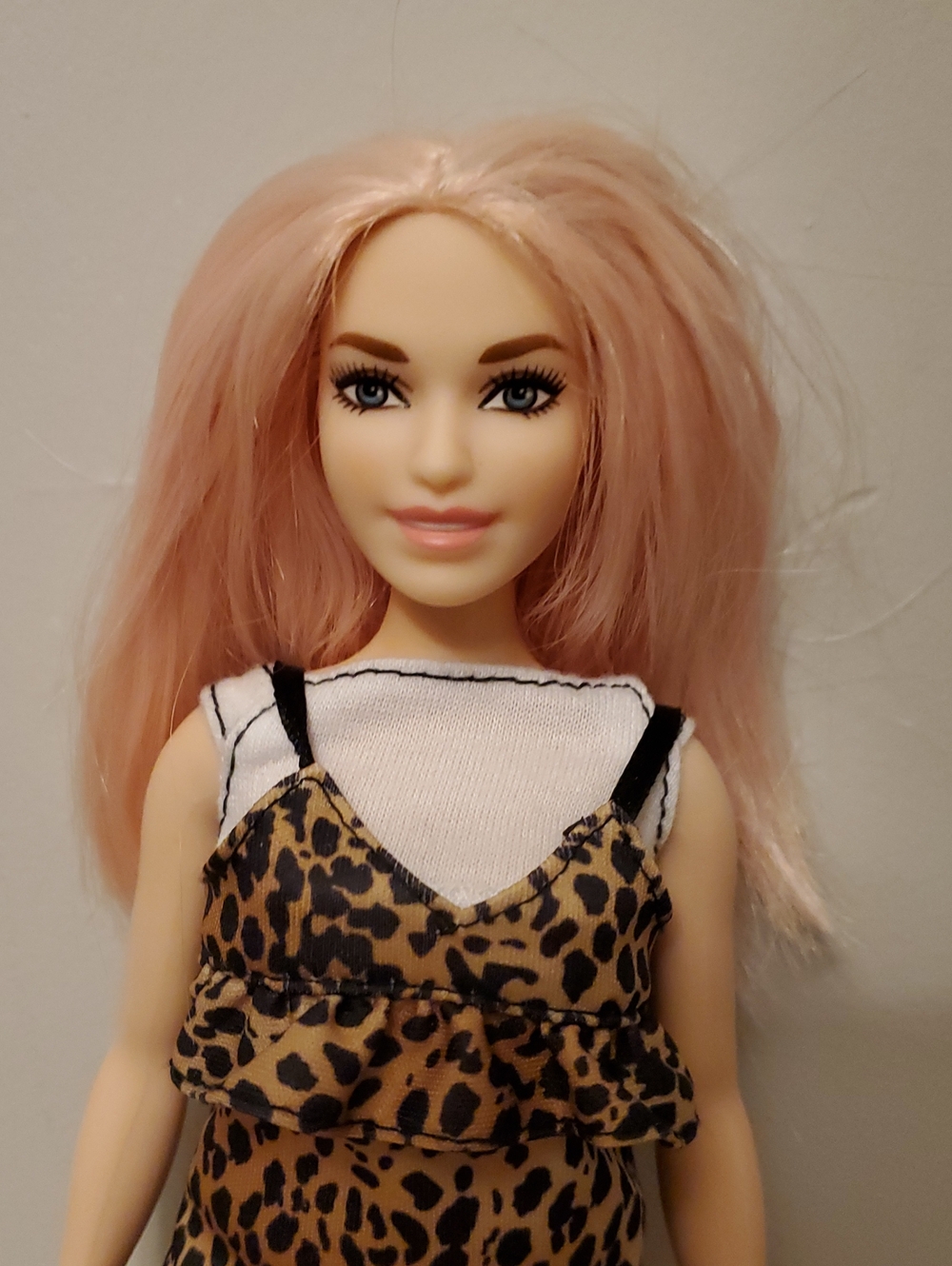 Curvy Barbie Fashionistas With Light Pink Hair